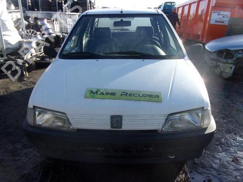 Right headlight PEUGEOT 106 II (1A_, 1C_) 1.0 i | BP25373274C29 