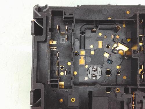 Headlight switch VOLVO S40 I (644) 1.9 DI | BP29208078I24 