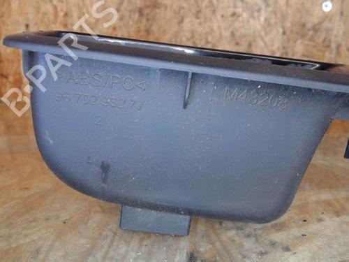 right-rear-window-switch-citroen-c4-ii-nc_-2009-25372932 main image