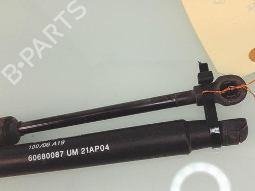 tailgate-lift-support-alfa-romeo-159-939_-2005-2006-2007-2008-2009-2010-2011-2012-25353561 main image