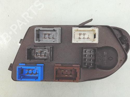 Used Left front window switch Left front window switch RENAULT SAFRANE II (B54_) 2.2 dT (B54G) (113 hp) 33308912 33308912