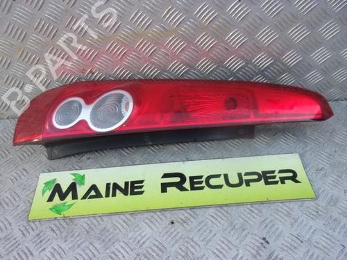 Used Left taillight FORD FIESTA V (JH_, JD_) 1.4 TDCi (68 hp) 25365378
