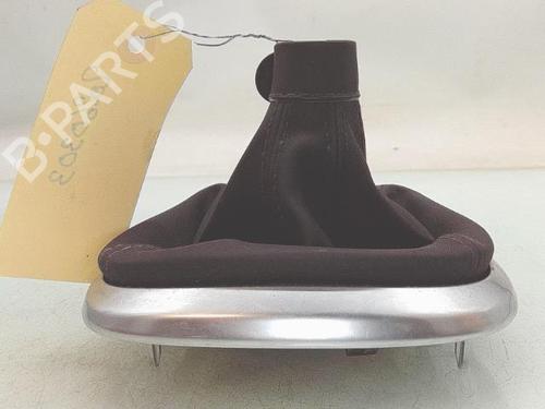 Used Shift knob Shift knob FIAT 500L (351_, 352_) 0.9 (199LYC1B) (105 hp) 40003393 40003393