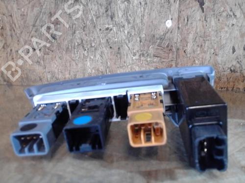 Used Headlight switch Headlight switch KIA CARENS III MPV (UN) 2.0 CRDi 140 (140 hp) 25370393 25370393