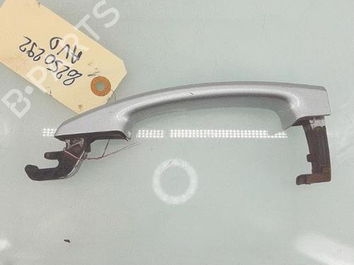 Used Front right exterior door handle OPEL CORSA D (S07) 1.3 CDTI (L08, L68) (75 hp) 29958843
