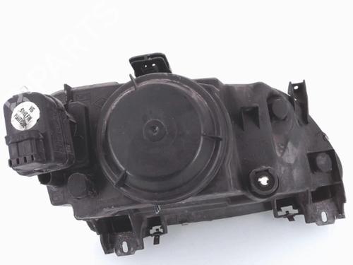 Used Left headlight RENAULT MEGANE I (BA0/1_) 1.4 e (BA0E, BA0V) (75 hp) 25369959
