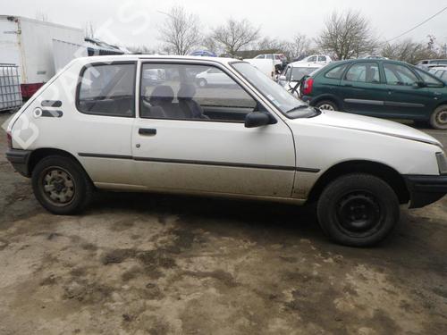 Left mirror PEUGEOT 205 II (20A/C) 1.7 Diesel | BP25359737C26