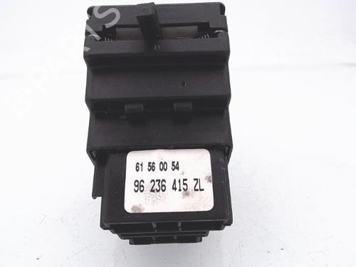 Used Switch Switch PEUGEOT 306 Break (7E, N3, N5) 1.4 (75 hp) 25353093 25353093