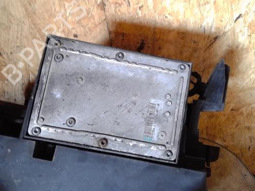 Used Right headlight Right headlight RENAULT ESPACE III (JE0_) 2.2 dCi (JE0K) (130 hp) 25359300 25359300