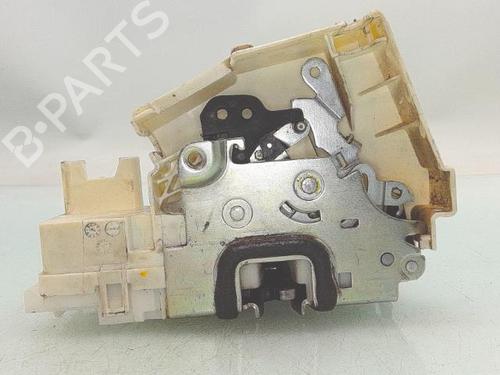 Venstre bagtil lås MERCEDES-BENZ B-CLASS Sports Tourer (W245) B 180 CDI (245.207) (109 hp) 31371045