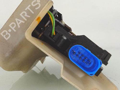 Front left lock VW TOURAN (1T1, 1T2) 2.0 TDI | BP25447584C98