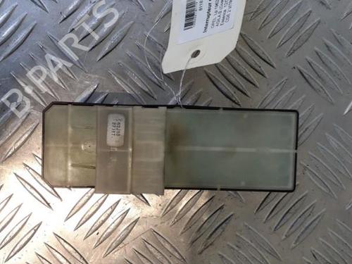 Used Switch Switch OPEL AGILA B (H08) 1.0 (F68) (68 hp) 24761900 24761900