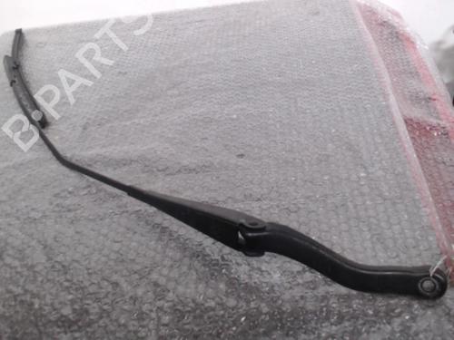 Used Front windshield wiper arm Front windshield wiper arm OPEL CORSA E (X15) 1.4 (08, 68) (90 hp) 24754401 24754401