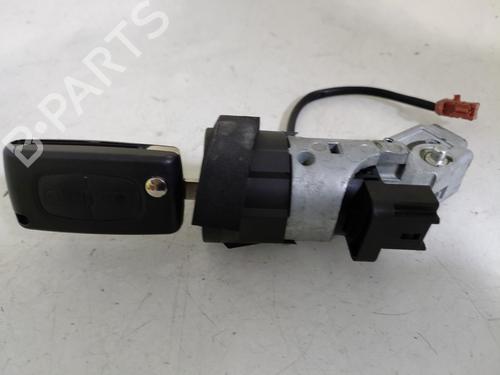Used Ignition barrel CITROËN C3 I (FC_, FN_) 1.4 i (73 hp) 30056419