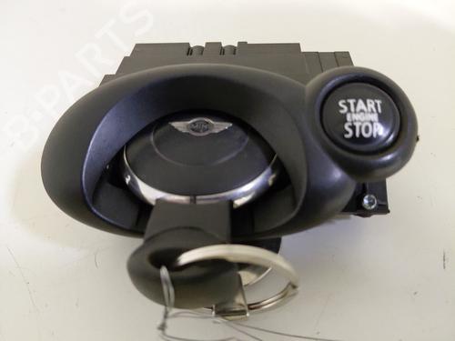 Used Card reader MINI MINI COUNTRYMAN (R60) Cooper SD ALL4 (143 hp) 31714247