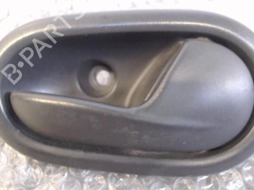 Used Front right interior door handle Front right interior door handle DACIA SANDERO II 1.5 dCi (90 hp) 24764982 24764982