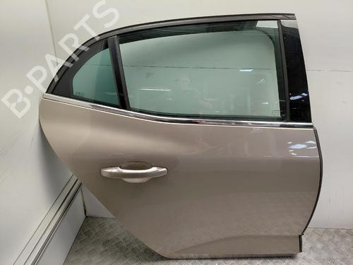 right-rear-door-renault-megane-iv-hatchback-b9amn_-2015-39980336 main image