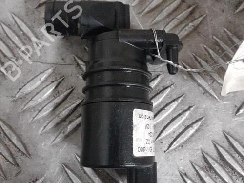Used Washer pump Washer pump PEUGEOT 407 (6D_) 2.0 HDi 135 (6DRHRH, 6DRHRE, 6DRHRG, 6DRHRJ) (136 hp) 24760030 24760030