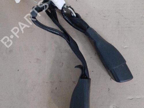 Used Seat buckle TOYOTA YARIS (_P13_) 1.4 D (NLP130_, NLP130) (90 hp) 24759105
