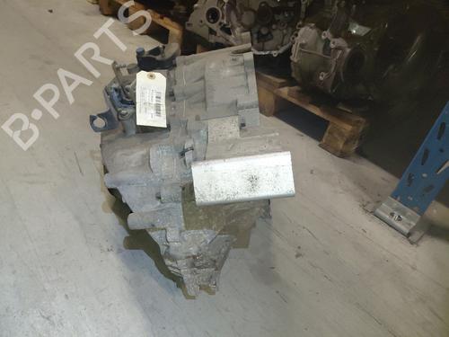 Used Gearbox Gearbox VOLVO S60 I (384) 2.4 D (130 hp) 31910145 31910145