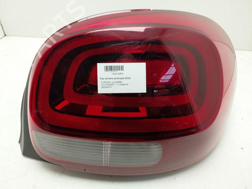 Used Right taillight Right taillight CITROËN C3 III (SX) 1.2 VTi 82 (82 hp) 33945303 33945303