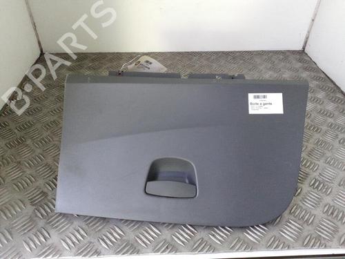 Used Glove box Glove box 24756689 24756689
