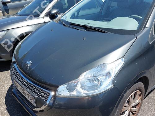 Brugte PEUGEOT 208 I (CA_, CC_) 1.2 VTI 82 (82 hp) 4264738