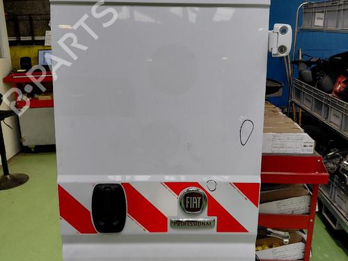 right-tailgate-fiat-ducato-bus-250_-2006-39665135 main image