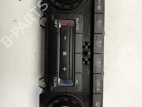 Used Climate control Climate control SKODA SUPERB II (3T4) 1.6 TDI (105 hp) 33877130 33877130