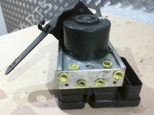 Used ABS pump ABS pump RENAULT TWINGO II (CN0_) 1.2 16V (CN0K, CN0V, CN0A) (76 hp) 24742646 24742646