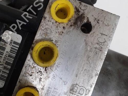 ABS pump PEUGEOT 5008 (0U_, 0E_) 1.6 HDi | BP24761585M43 