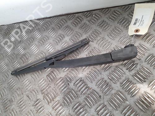 Used Rear windshield wiper arm HYUNDAI KONA (OS, OSE, OSI) 1.6 CRDi e-VGT (136 hp) 24756372