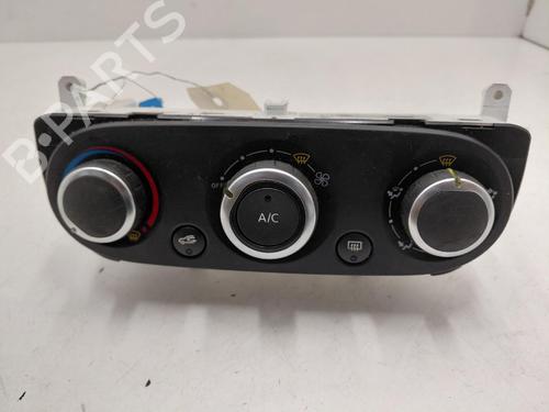 climate-control-renault-clio-iv-bh_-2012-2013-2014-2015-2016-2017-2018-2019-2020-2021-39608935 main image