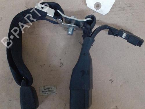 Used Seat buckle Seat buckle TOYOTA YARIS (_P13_) 1.4 D (NLP130_, NLP130) (90 hp) 24759106 24759106