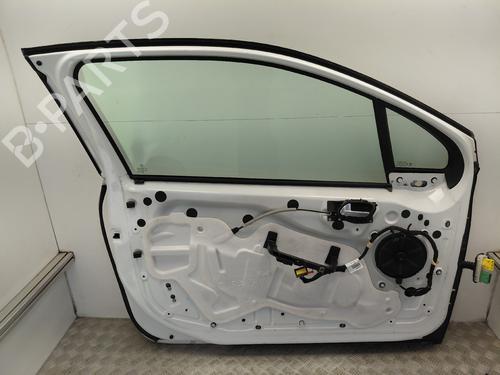 Used Left front door Left front door 35918459 35918459