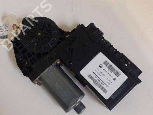 Used Right front window motor Right front window motor VW TOUAREG (7LA, 7L6, 7L7) 2.5 R5 TDI (174 hp) 24761507 24761507