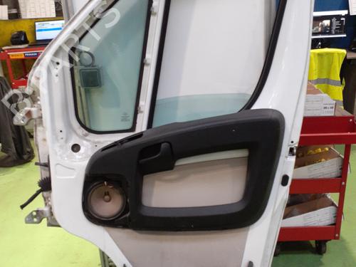 right-front-door-peugeot-boxer-van-2006-31211750 main image
