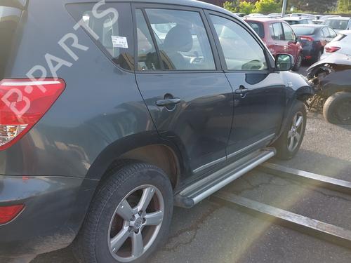 Brugte TOYOTA RAV 4 III (_A3_) 2.2 D 4WD (ALA30_, ALA30R) (136 hp) 3025337