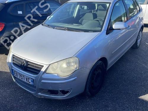 Brugte VW POLO (9N_, 9A_) 1.4 16V (75 hp) 3601467