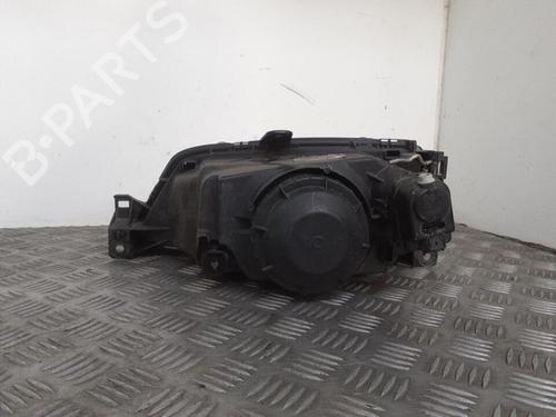 Used Right headlight PEUGEOT 306 Hatchback (7A, 7C, N3, N5) 1.9 DT (90 hp) 24749127