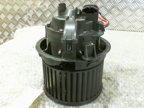 Used Heater blower motor PEUGEOT 508 I (8D_) 2.0 HDi (163 hp) 24745898