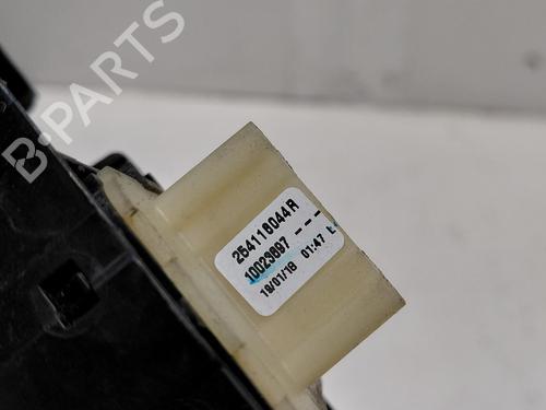 Left front window switch RENAULT CLIO IV (BH_) 1.5 dCi 90 | BP40123608I27 - Image 2