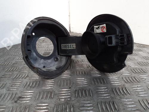 Klapa wlewu paliwa RENAULT MEGANE III Hatchback (BZ0/1_, B3_) 1.5 dCi | BP24758919C131 