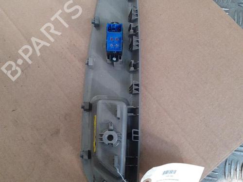Used Right front window switch Right front window switch KIA RIO III (UB) 1.4 CRDi (90 hp) 24759036 24759036