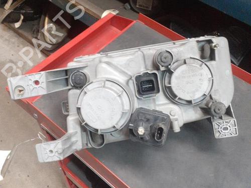 Right headlight HYUNDAI TRAJET (FO) 2.0 CRDi | BP24768975C29 