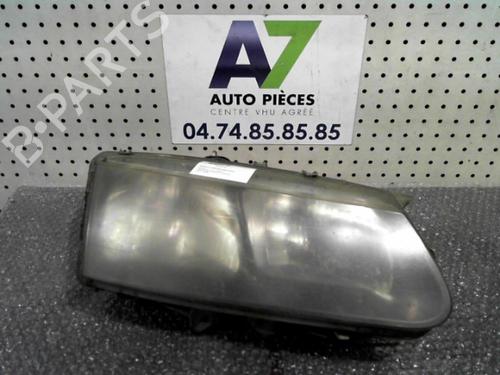 Used Right headlight RENAULT SAFRANE II (B54_) 2.2 dT (B54G) (113 hp) 24763459