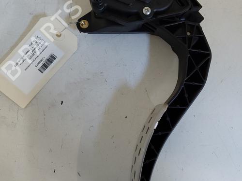 electronic-module-renault-clio-iv-bh_-2012-2013-2014-2015-2016-2017-2018-2019-2020-2021-32211042 main image