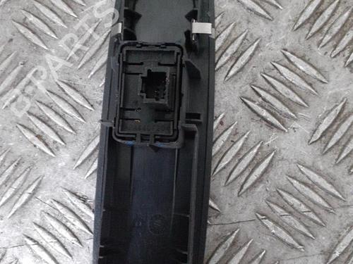 Used Right front window switch RENAULT MEGANE III Hatchback (BZ0/1_, B3_) 1.5 dCi (BZ09, BZ0D, BZ1W, BZ29, BZ14) (110 hp) 24756812