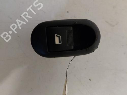 Interrupteur de vitre avant droite CITROËN C3 I (FC_, FN_) 1.4 HDi (68 hp) 29961996