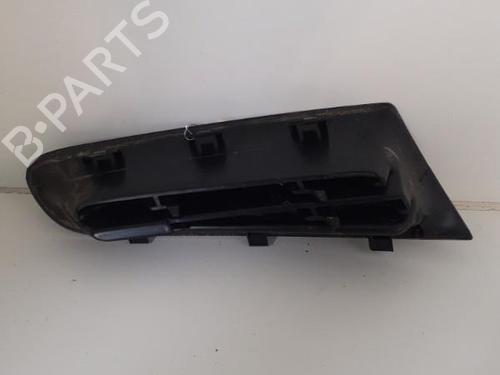 Used Grille RENAULT CLIO III (BR0/1, CR0/1) 1.5 dCi (BR17, CR17) (86 hp) 24761401
